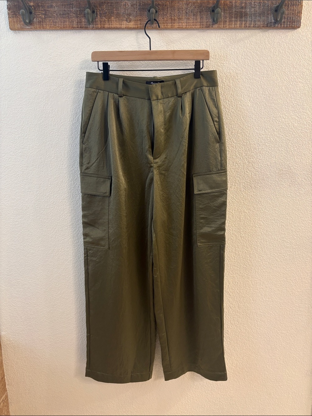 Madewell High-rise straight cargo trouser in satin